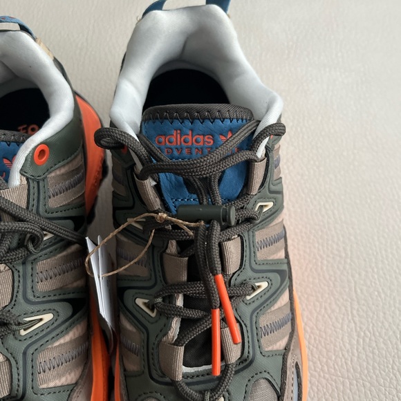 NWT - Adidas Women’s Hyperturf Adventure Shoes - US Size 8 - Picture 6 of 9